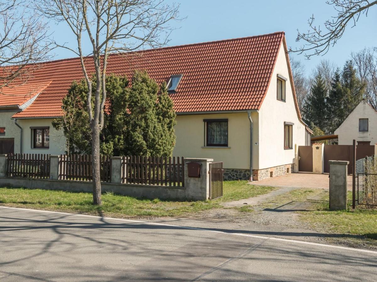 Alluring Holiday Home in Meisdorf with Garden Exterior foto